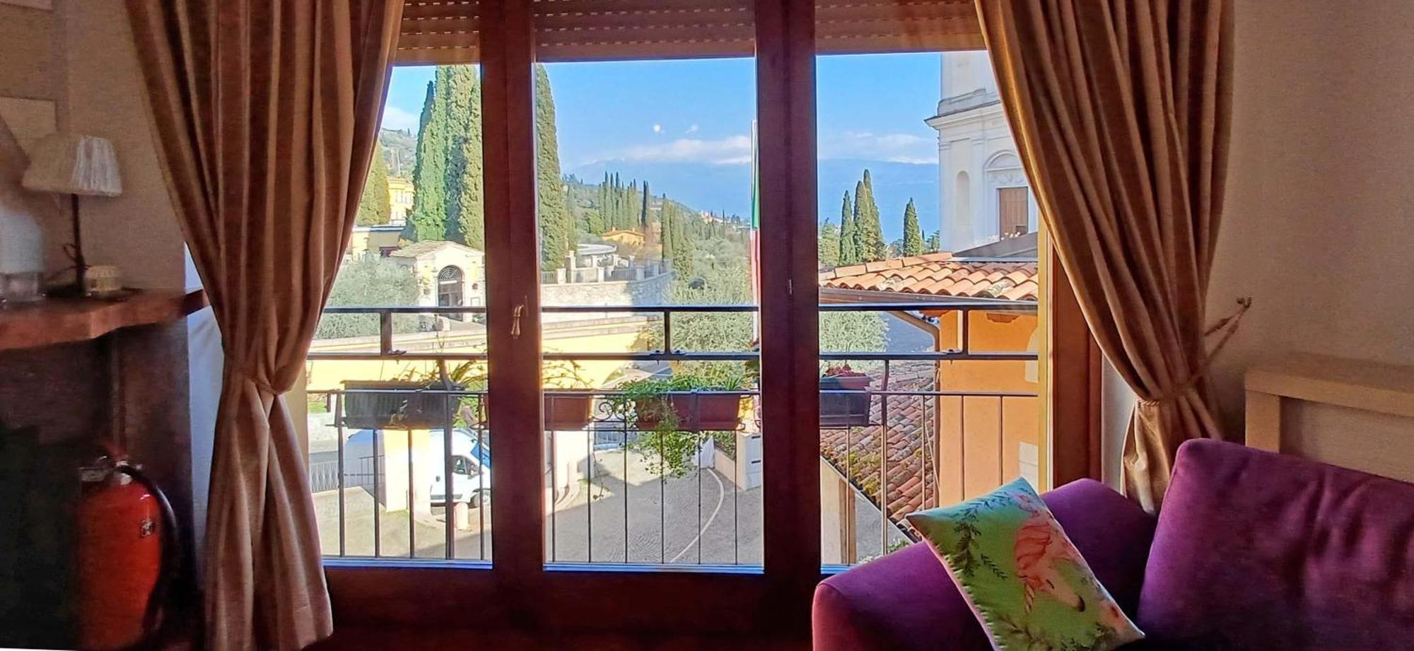 B&B Al Vittoriale Da Maja Gardone Riviera Exterior photo