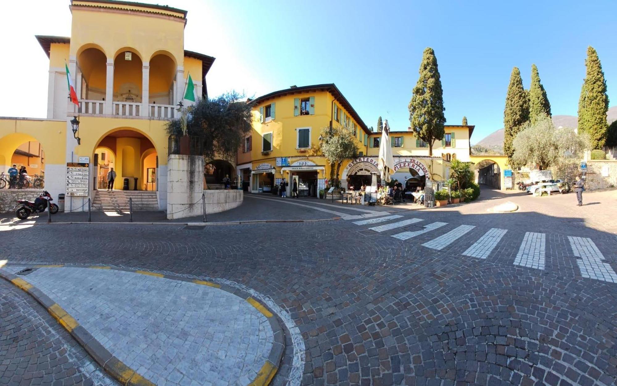 B&B Al Vittoriale Da Maja Gardone Riviera Exterior photo
